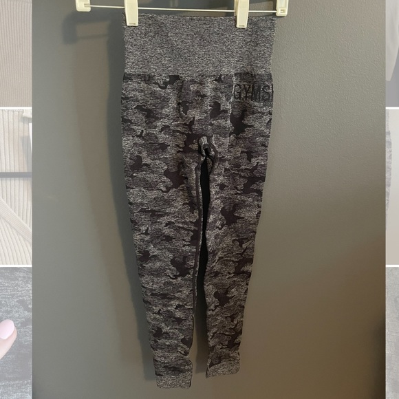 GymShark Adapt Camo Leggings - Picture 1 of 3